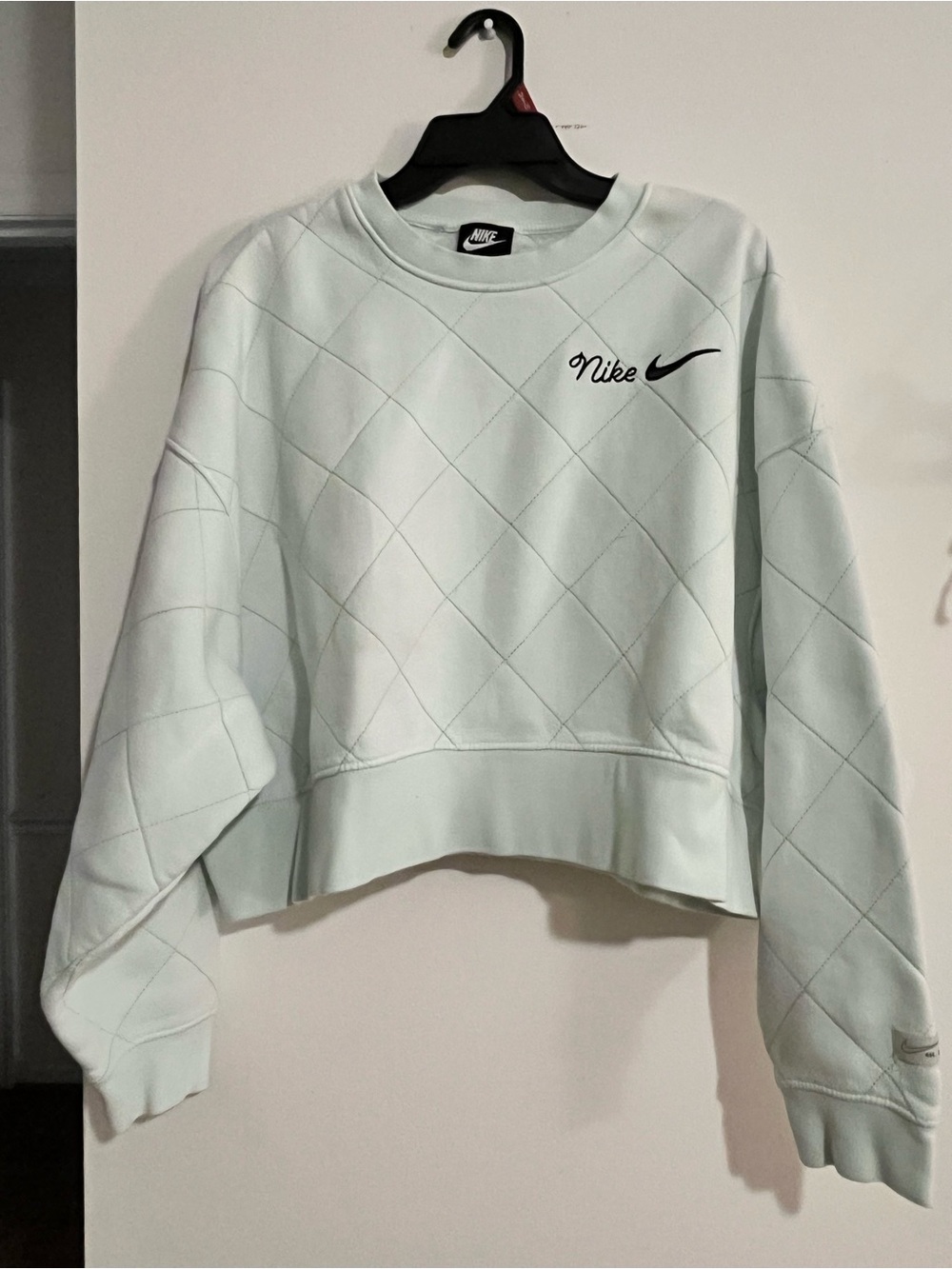Nike Quilted  Cropped Oversized Sweatshirt-Very Light Mint Green Size Medium